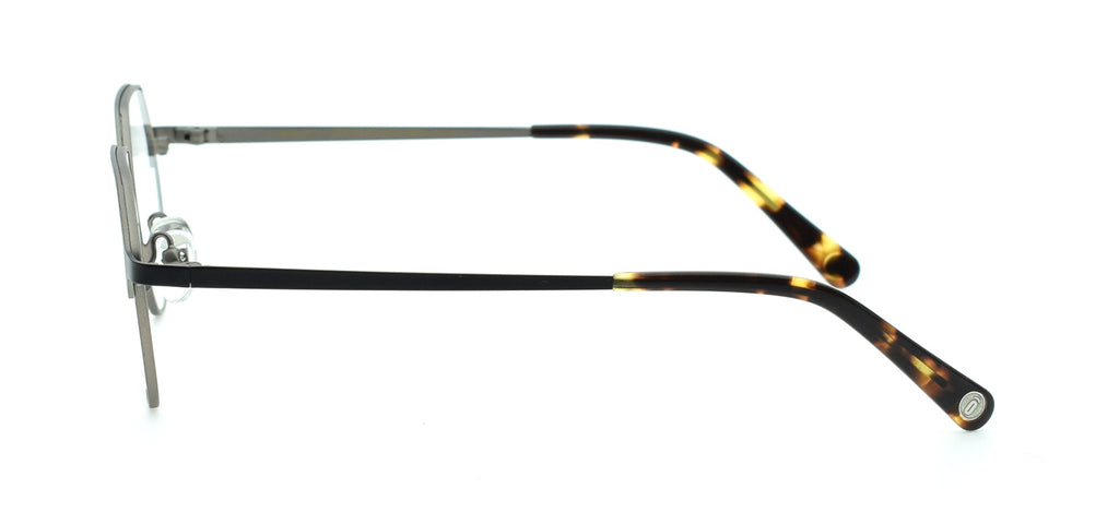 Black + Gun Col.1